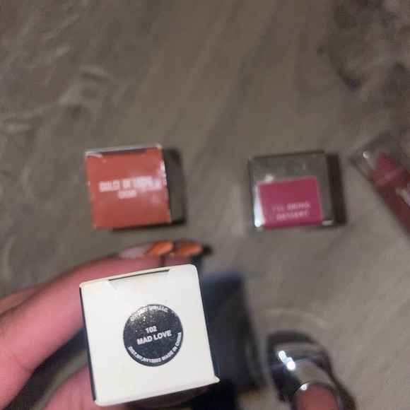 NIB LIPSTICK BUNDLE - Picture 3 of 8